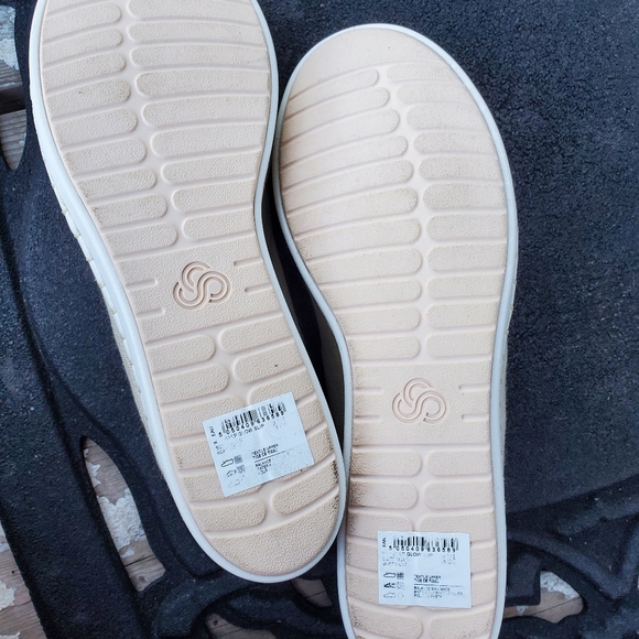 Cloudsteppers size 9 loafer - Picture 4 of 5